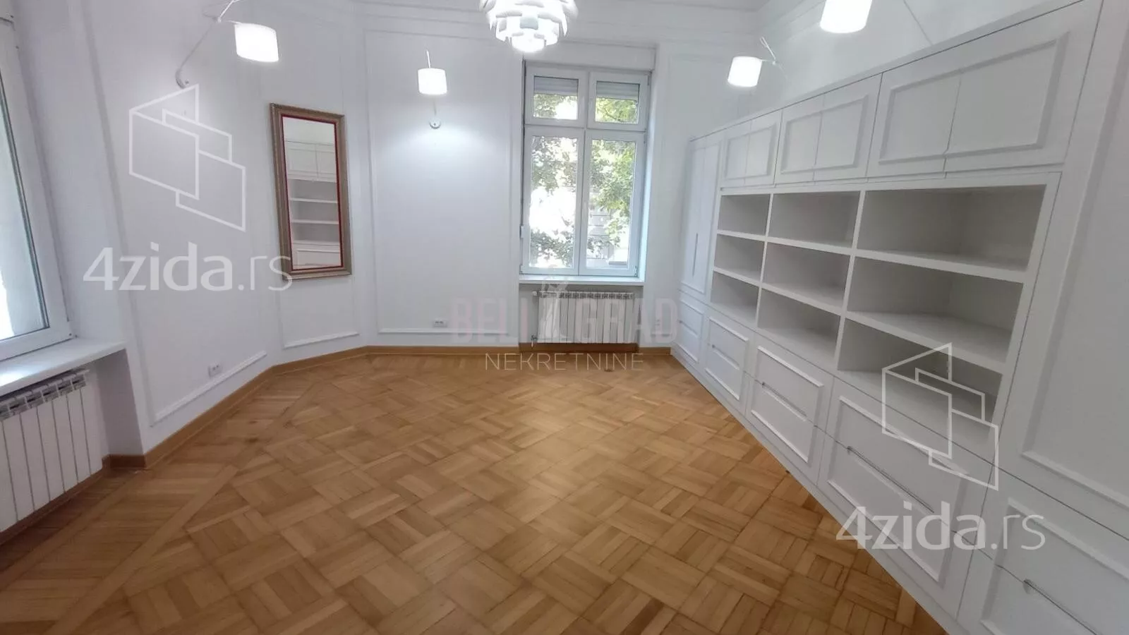 Četvoroiposoban stan | 4zida