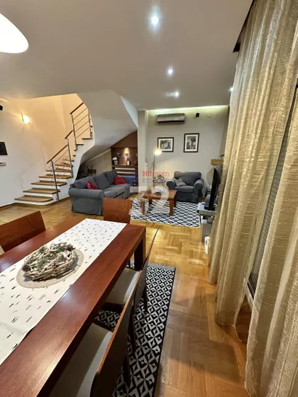 Dijane Budisavljević | 4zida.rs