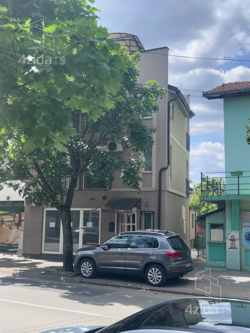 3-etažna kuća | 4zida