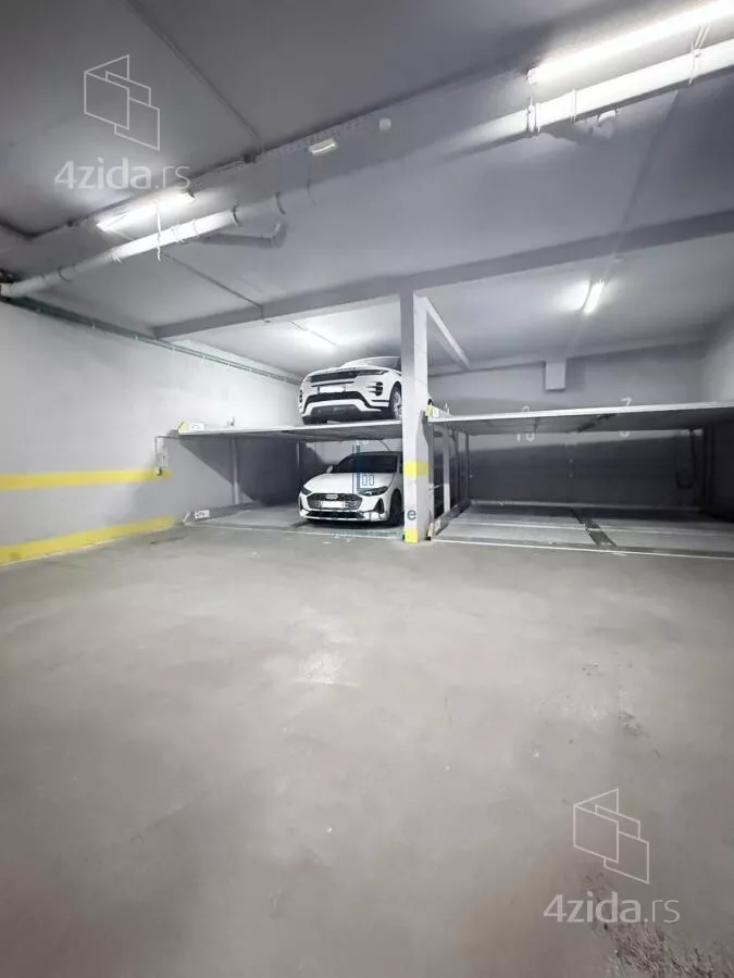 Garaža | 4zida