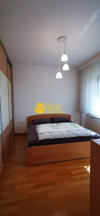 Zanatlijska | 4zida.rs