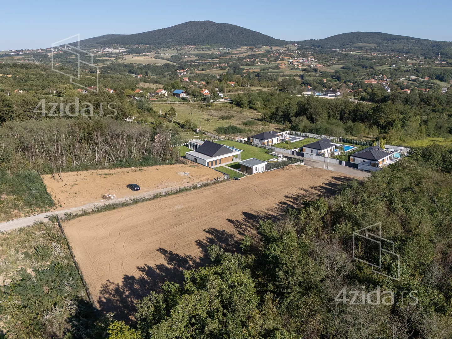 Građevinsko zemljište | 4zida