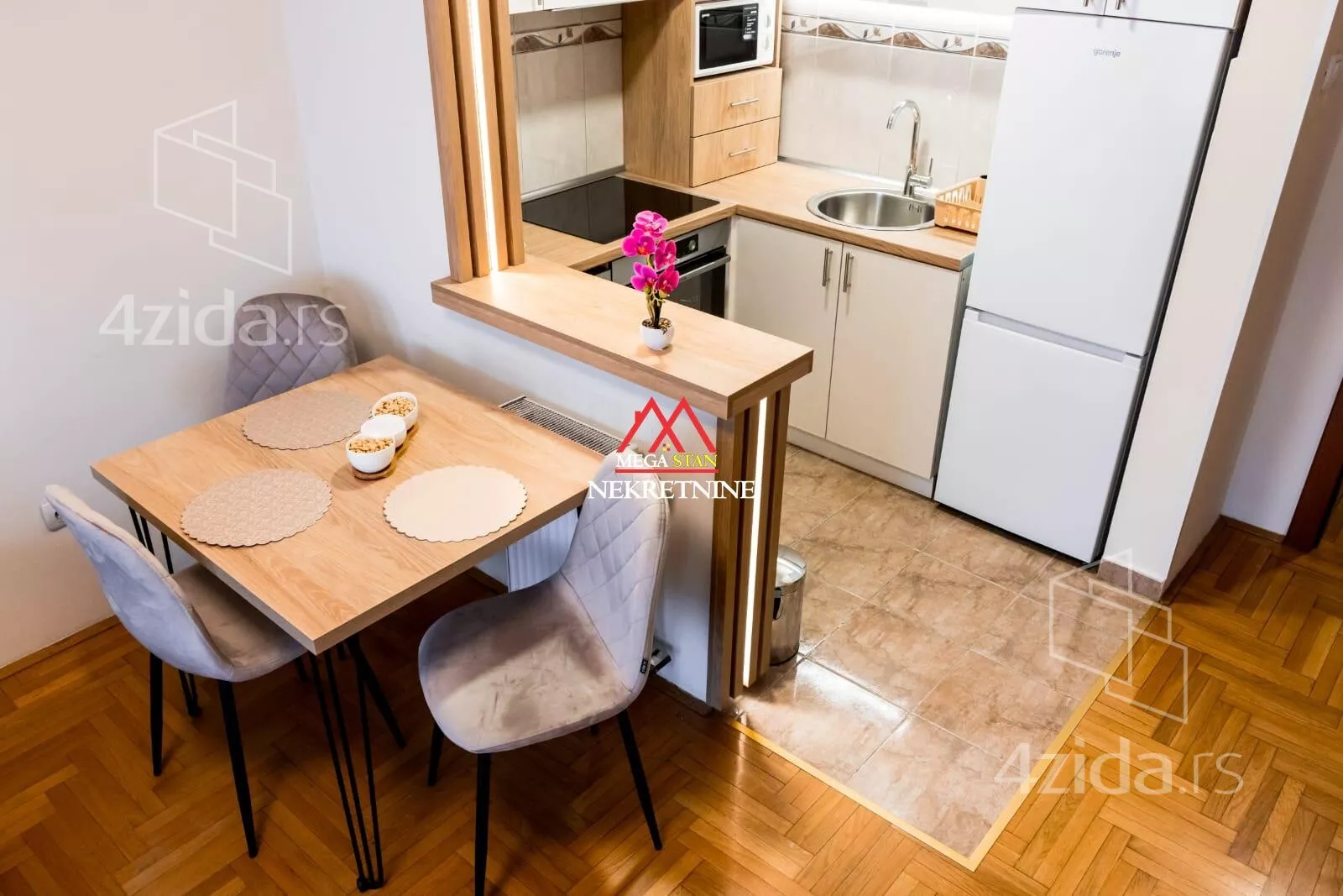 Jednoiposoban stan | 4zida