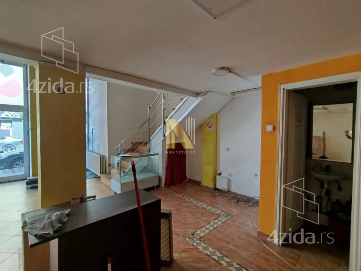 Lokal | 4zida