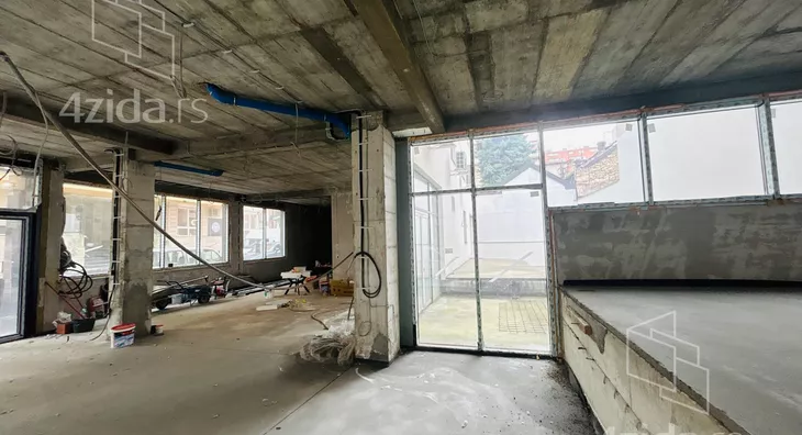 Poslovni prostor | 4zida