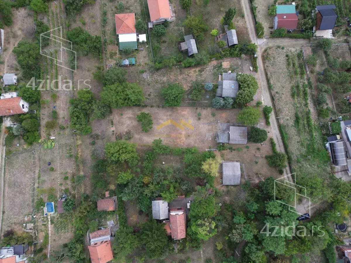 Plac | 4zida