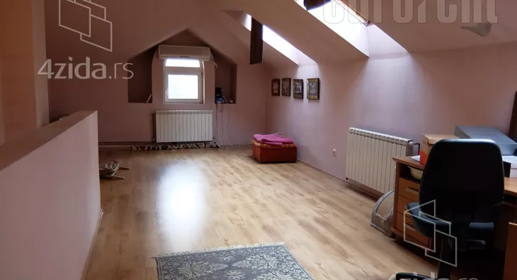 4-etažna kuća | 4zida