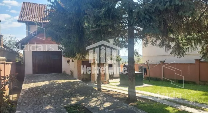 4-etažna kuća | 4zida