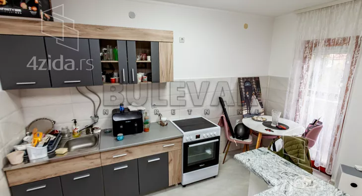 3-etažna kuća | 4zida