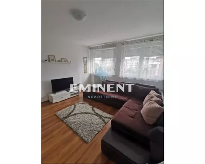 Pariske komune | 4zida.rs