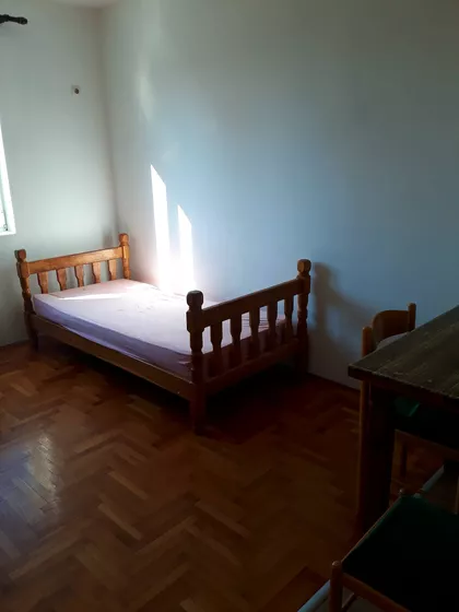 Ekonomski/Pravni Fakultet | 4zida.rs
