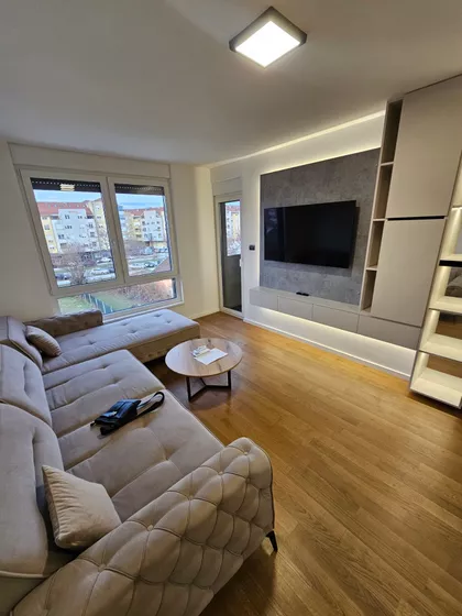 Bulevar Patrijarha Pavla (Somborski Bulevar) | 4zida.rs