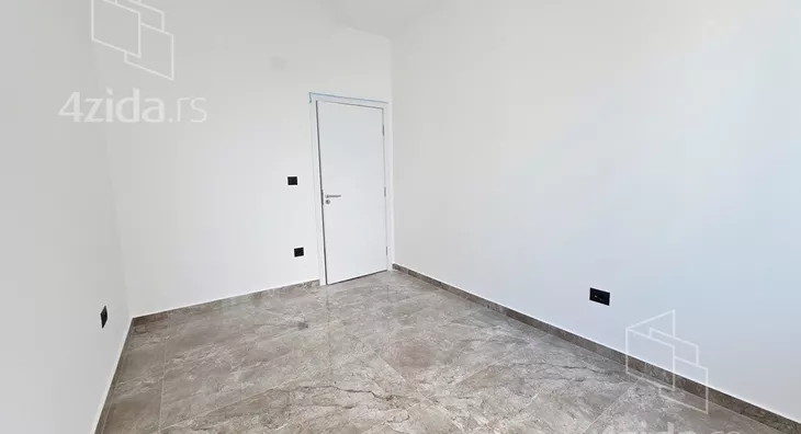 Četvoroiposoban stan | 4zida