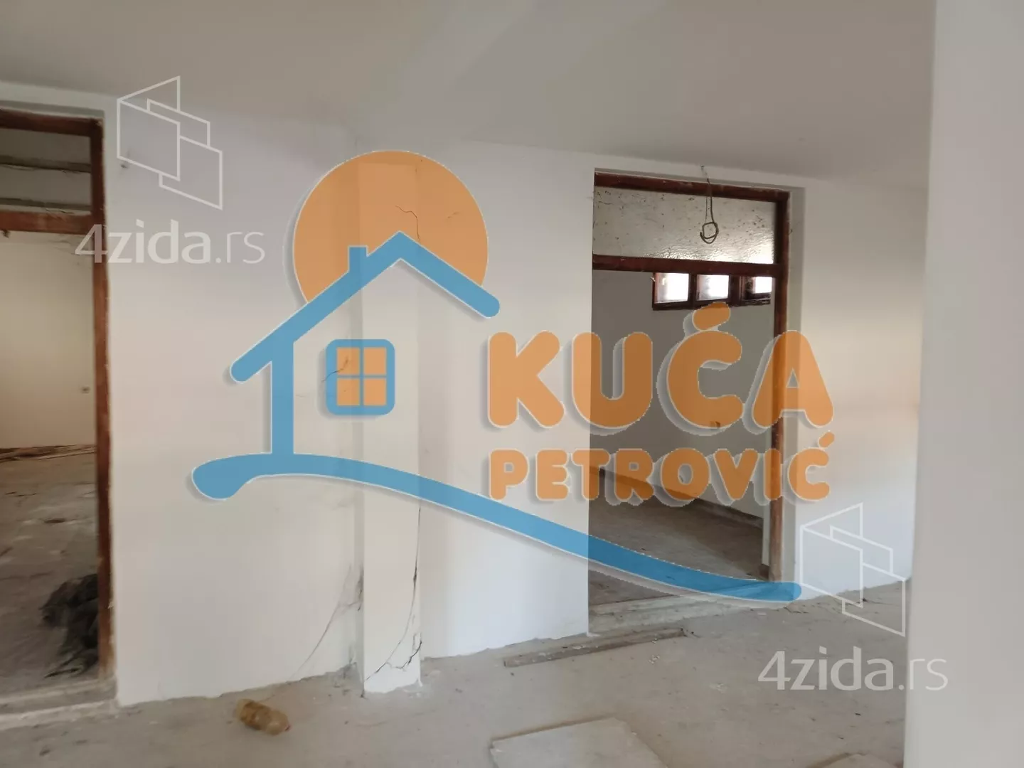 Lokal | 4zida