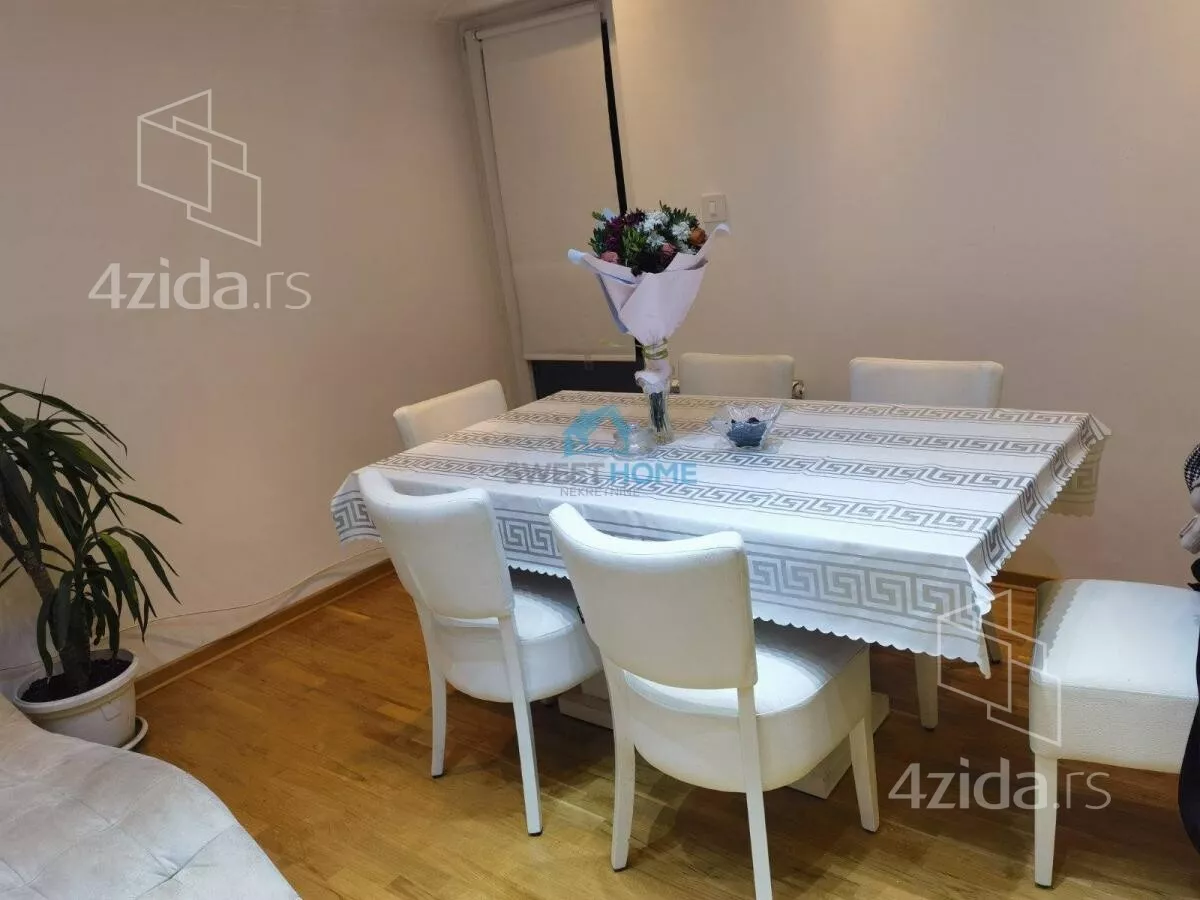 Troiposoban stan | 4zida