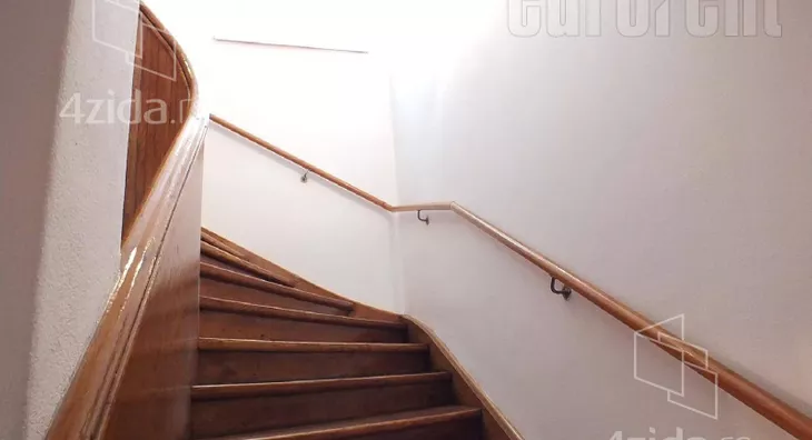 Šestosoban stan | 4zida