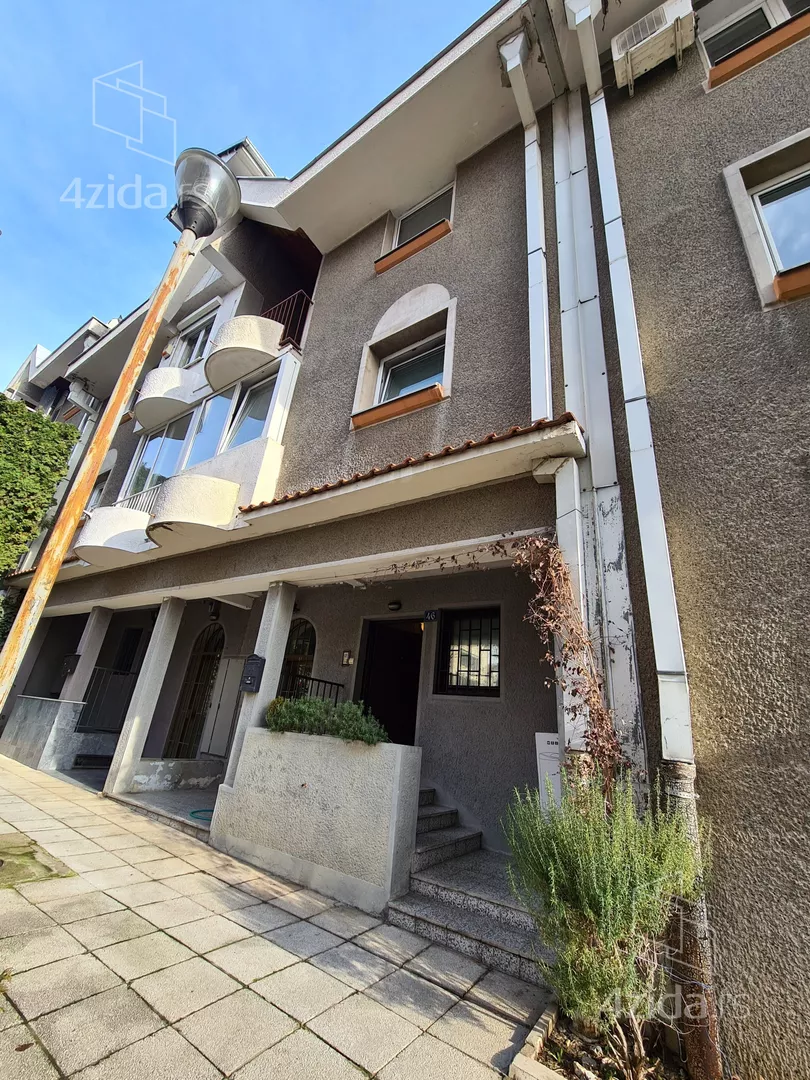 3-etažna kuća | 4zida