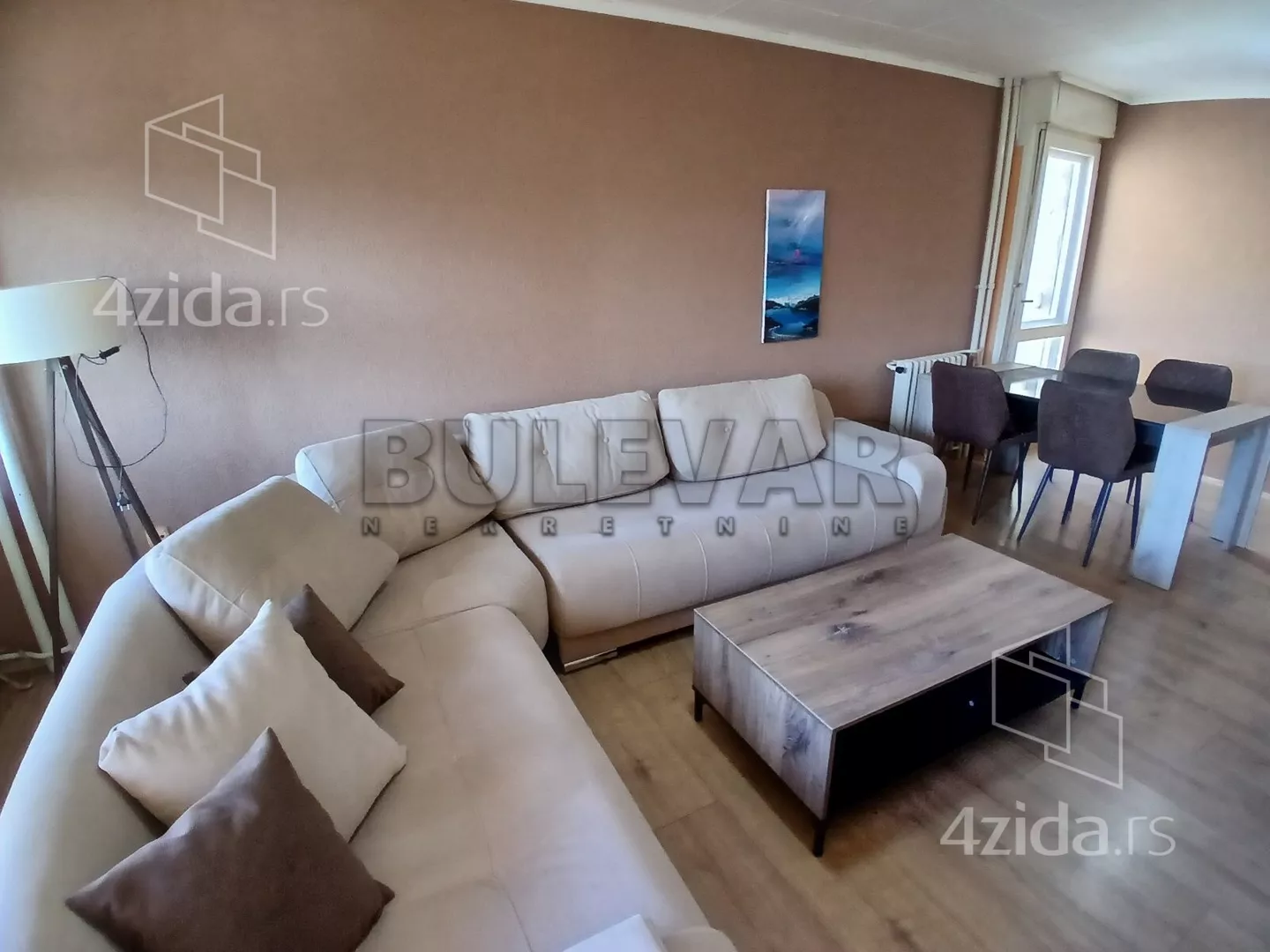 Dvoiposoban stan | 4zida