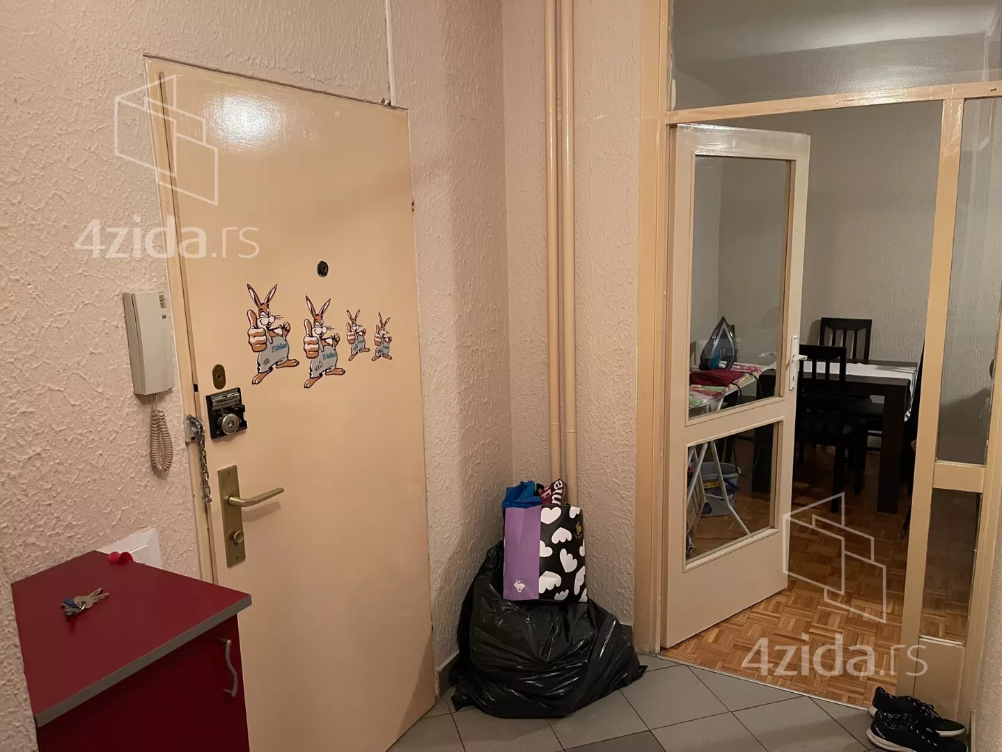 Dvoiposoban stan | 4zida