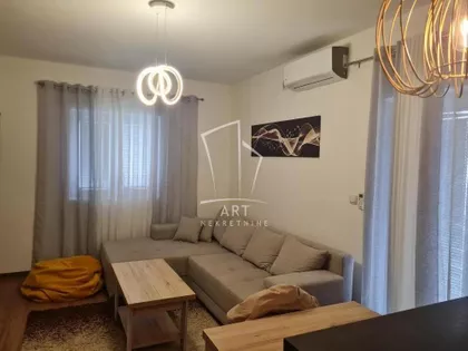 27. Marta | 4zida.rs