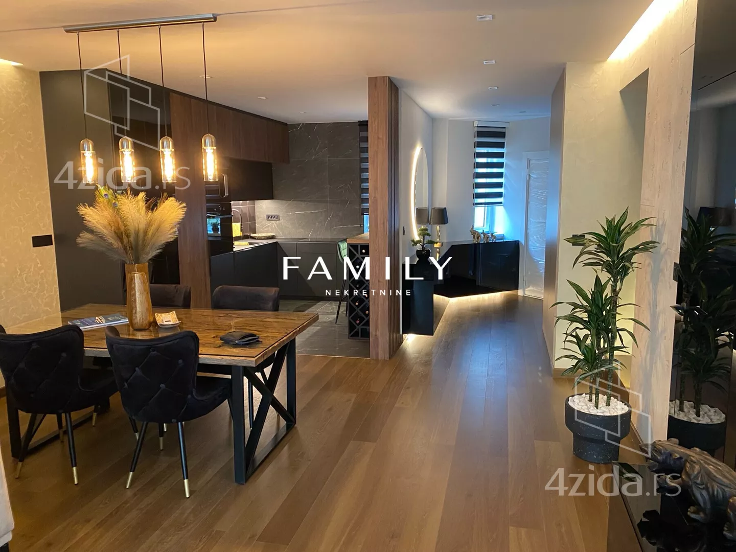 Četvorosoban stan | 4zida