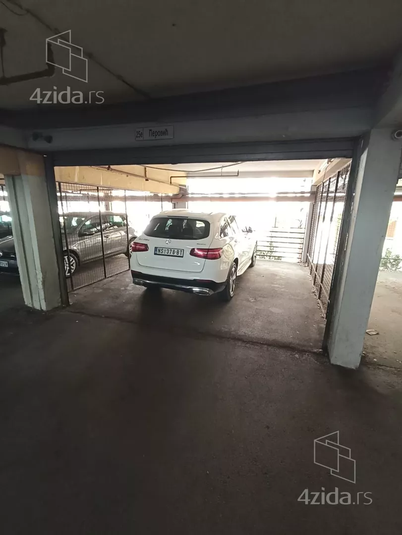 Garaža | 4zida