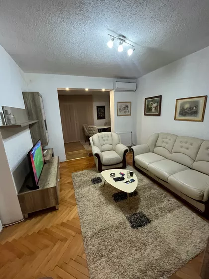 Trg Nemanjića | 4zida.rs