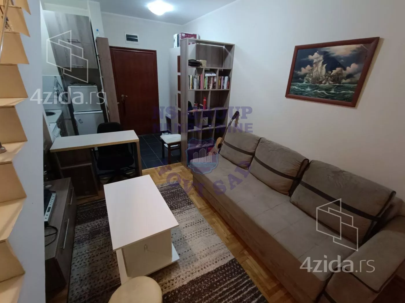 Jednoiposoban stan | 4zida