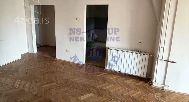 Petoiposoban stan | 4zida