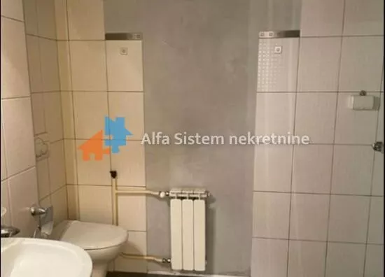 Šestosoban stan | 4zida