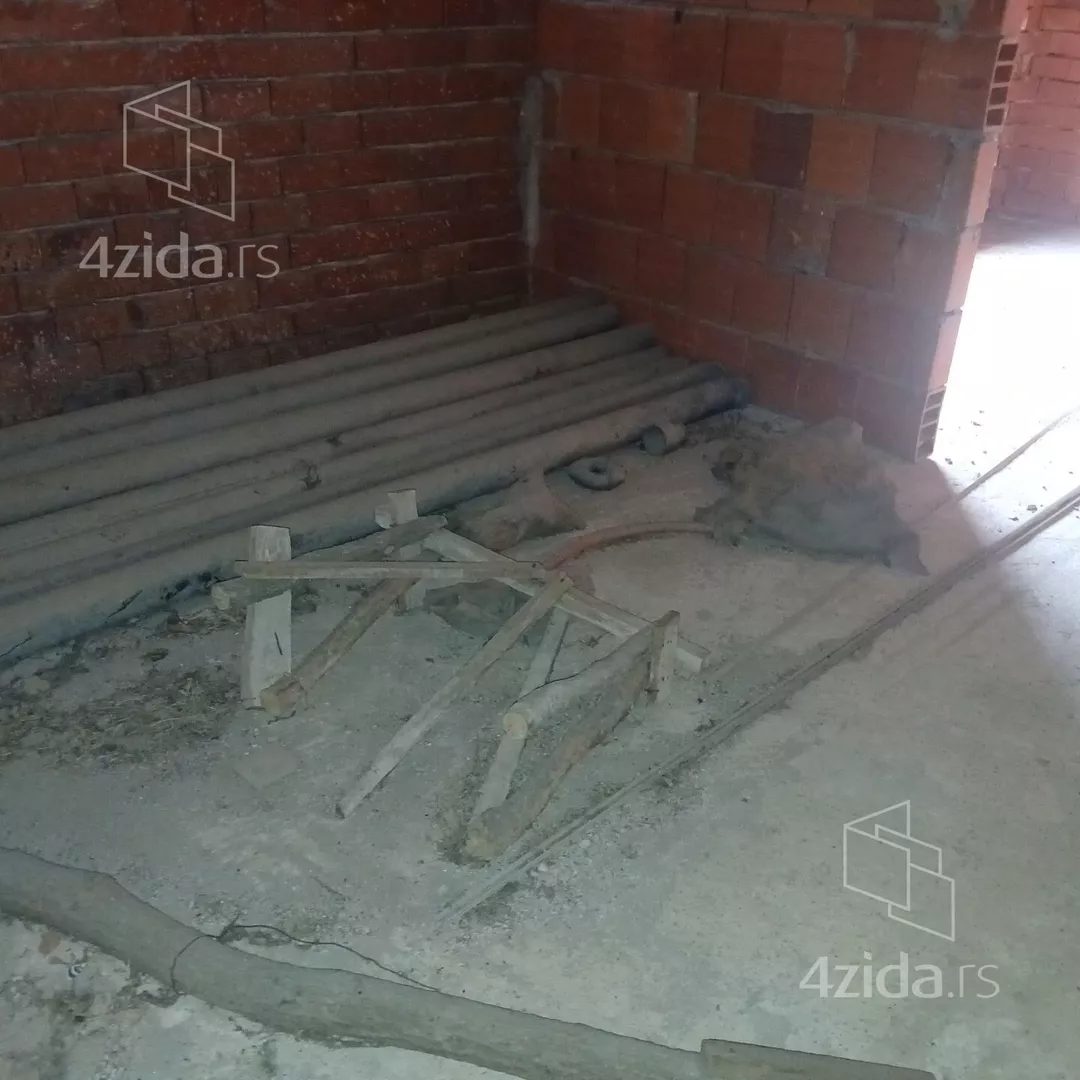 3-etažna kuća | 4zida