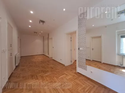 CENTAR | 4zida.rs