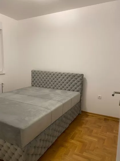 Milorada Jovanovica 33 | 4zida.rs