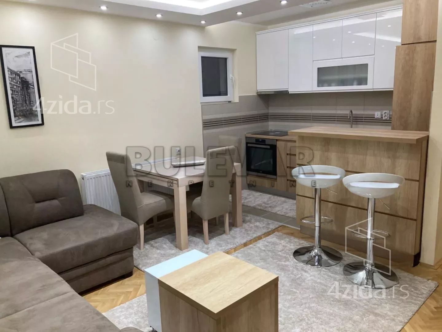 Dvoiposoban stan | 4zida