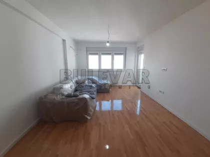 Cara Dušana | 4zida.rs