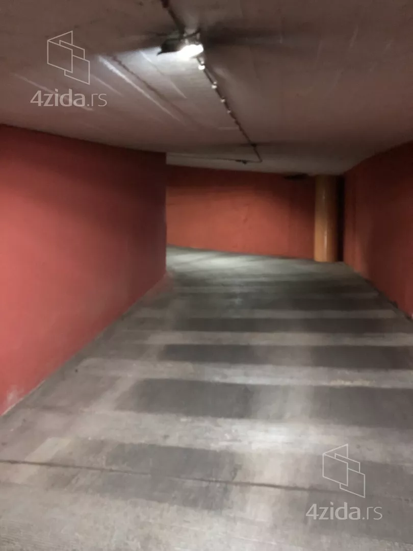 Garaža | 4zida