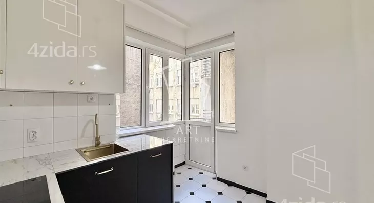 Četvoroiposoban stan | 4zida