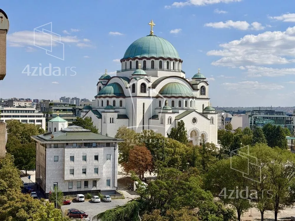 Četvoroiposoban stan | 4zida