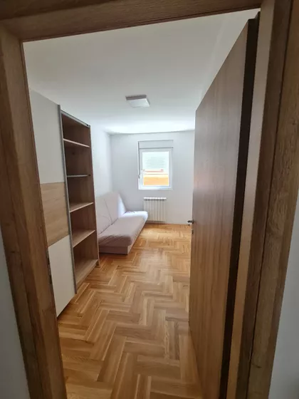 Juga Grizelja | 4zida.rs