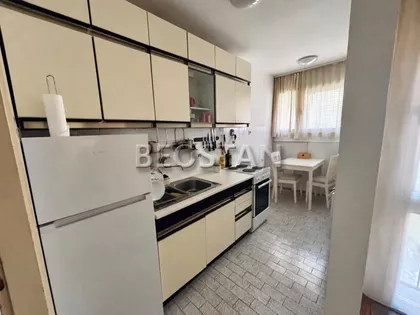 22. oktobra | 4zida.rs