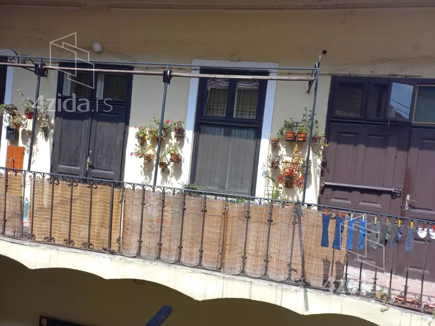 Petosoban stan | 4zida