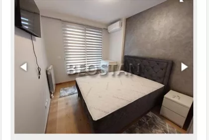 Tadije Sondermajera | 4zida.rs