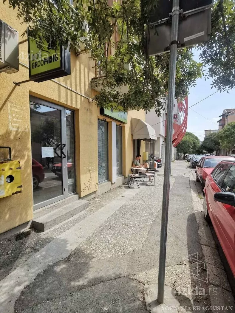 Poslovni prostor | 4zida