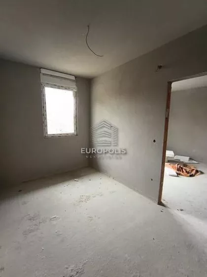 Novi Banovci | 4zida.rs