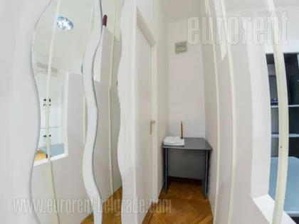 KNEZ MIHAILOVA | 4zida.rs