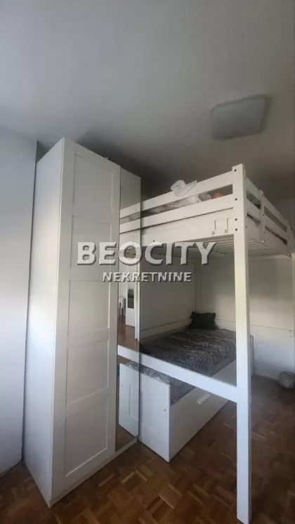 Pariske komune | 4zida.rs