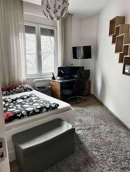 Gundulićev venac | 4zida.rs