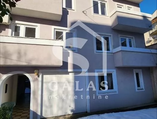 3-etažna kuća | 4zida