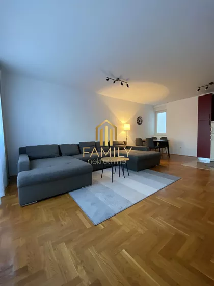 Bulevar Patrijarha Pavla 14C | 4zida.rs