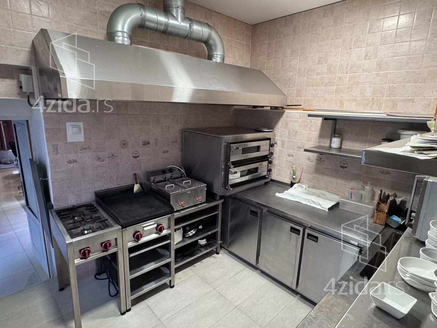 Ugostiteljski objekat | 4zida